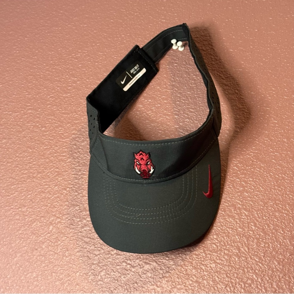 Nike Grey Arkansas Razorbacks Visor Dri-Fit